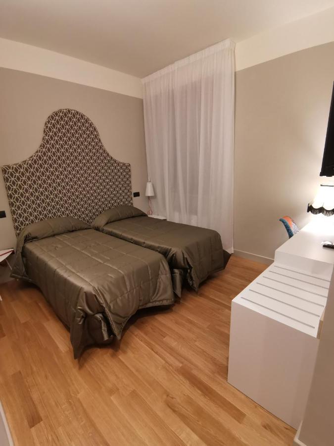Hotel Moderno Assisi Luaran gambar