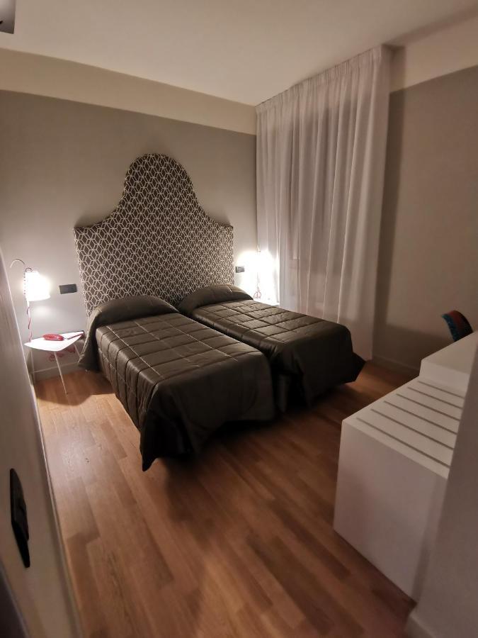 Hotel Moderno Assisi Luaran gambar