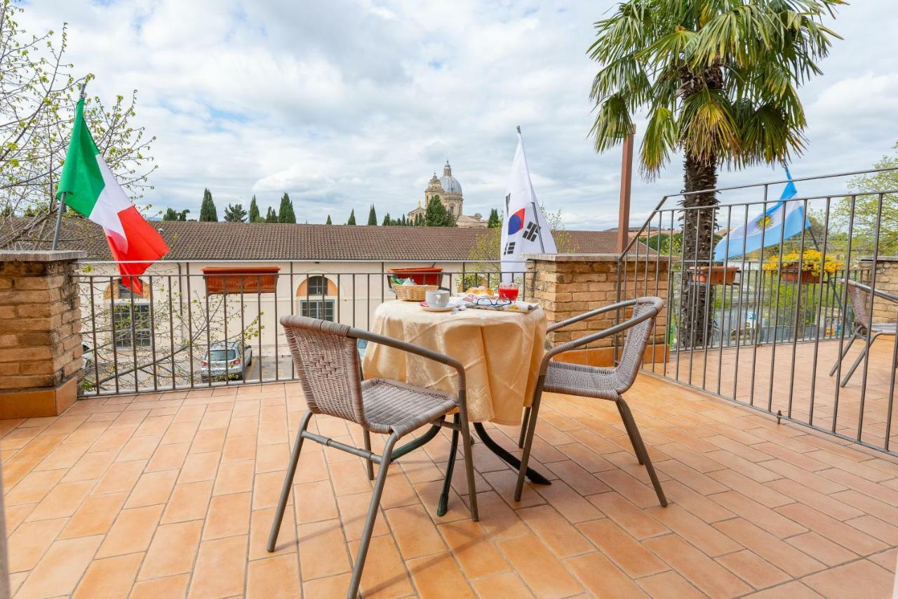 Hotel Moderno Assisi Luaran gambar