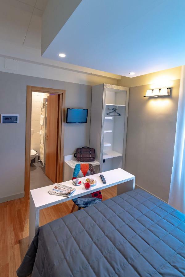 Hotel Moderno Assisi Luaran gambar