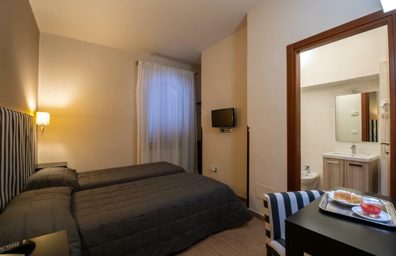 Hotel Moderno Assisi Luaran gambar