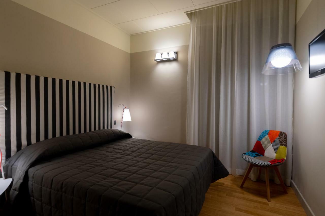 Hotel Moderno Assisi Luaran gambar