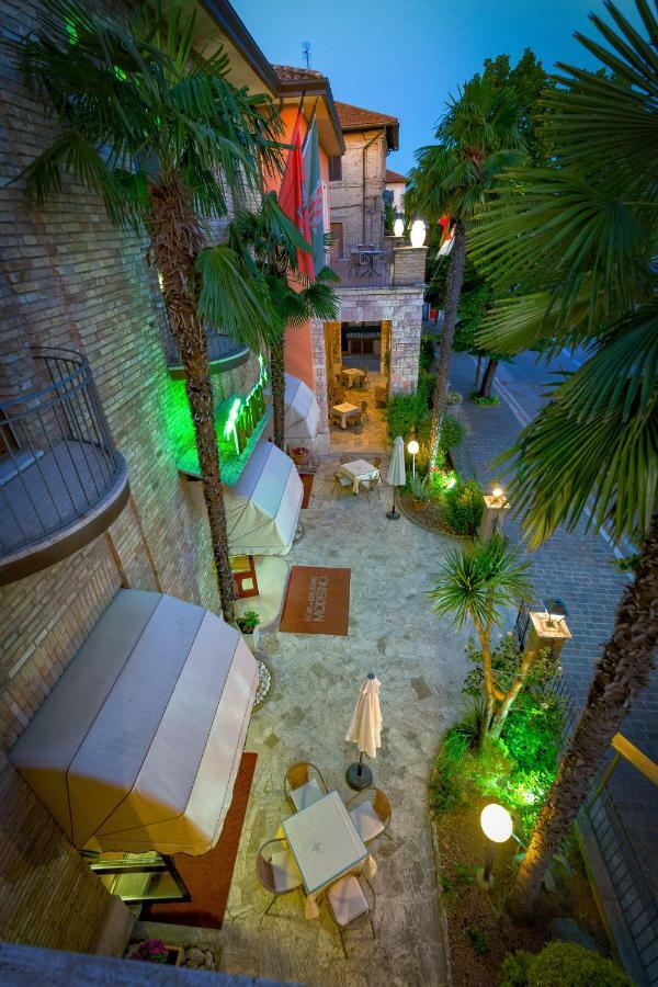 Hotel Moderno Assisi Luaran gambar